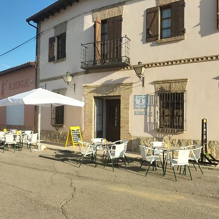 Don Camino Low Cost Villalcazar de Sirga Bagian luar foto