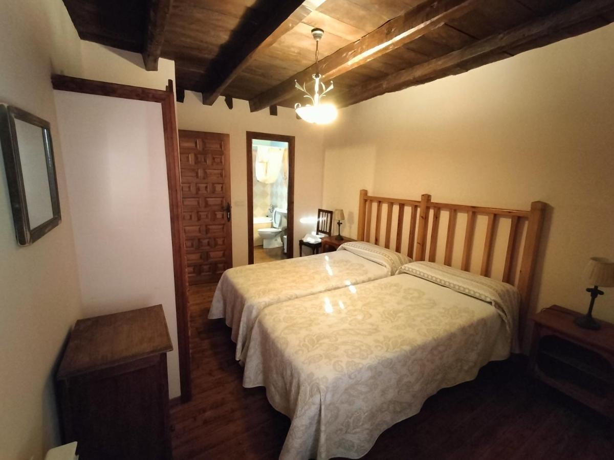 Don Camino Low Cost Villalcazar de Sirga Bagian luar foto